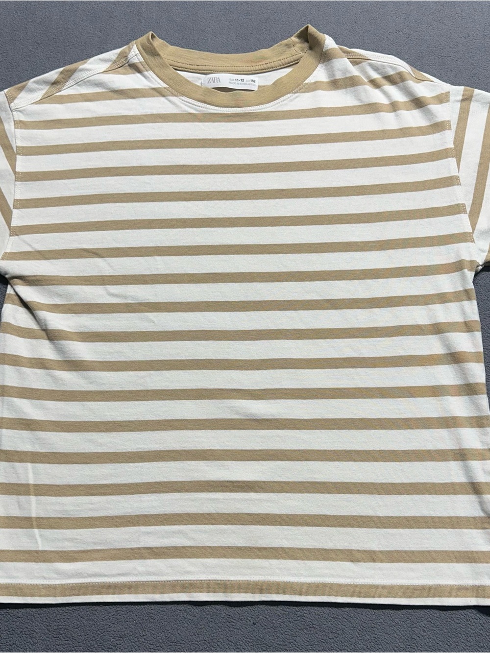 Zara Men’s Cream & Tan Striped Short Sleeve Tee